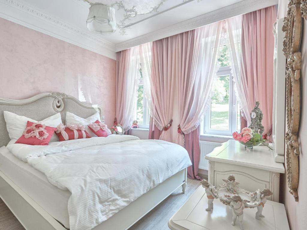 Apart House Plesia room 3