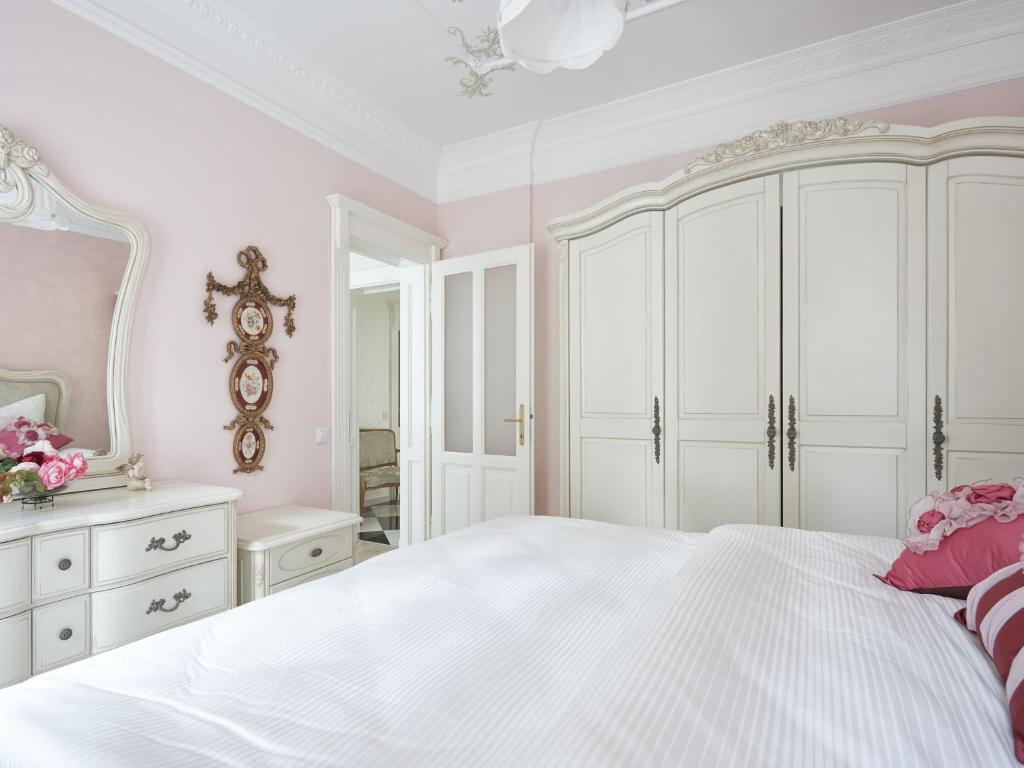 Apart House Plesia room 5